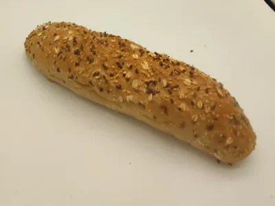 Bageta celozrnná