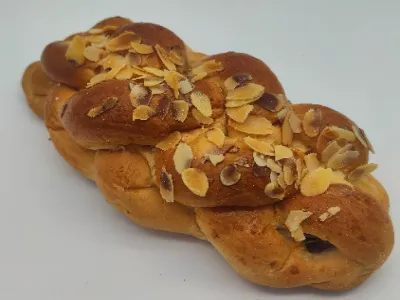 Vánočka máslová s mandlemi velká